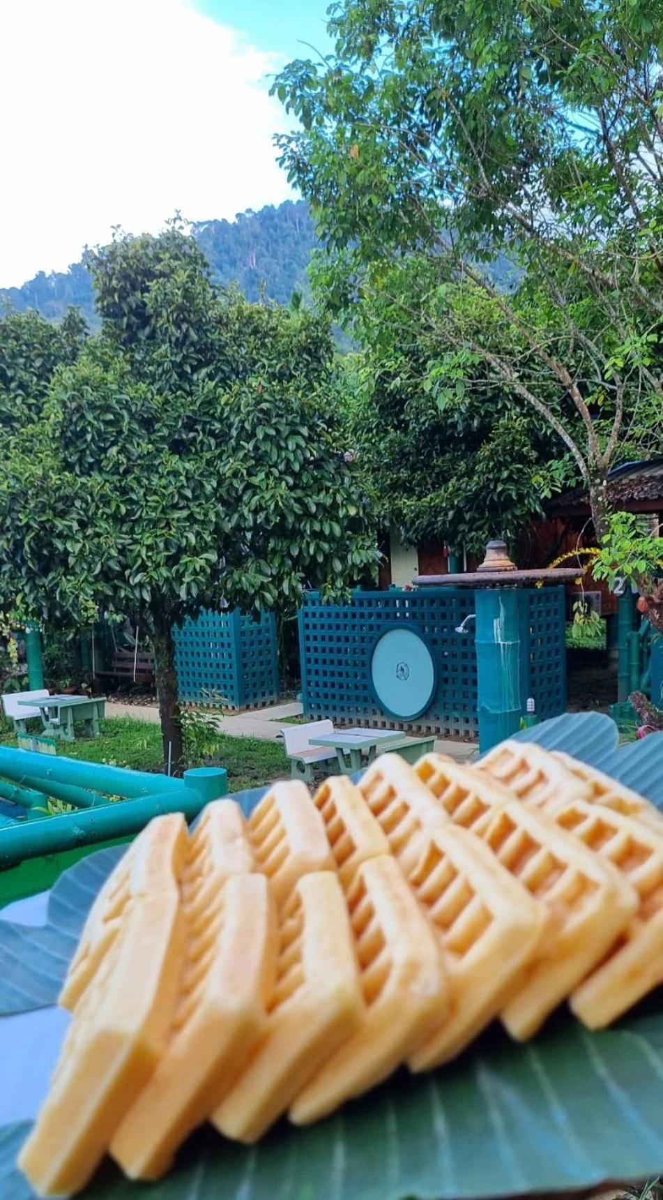 The Royal Bamboo Lodges - Sha Certified Khao Sok National Park Exteriör bild